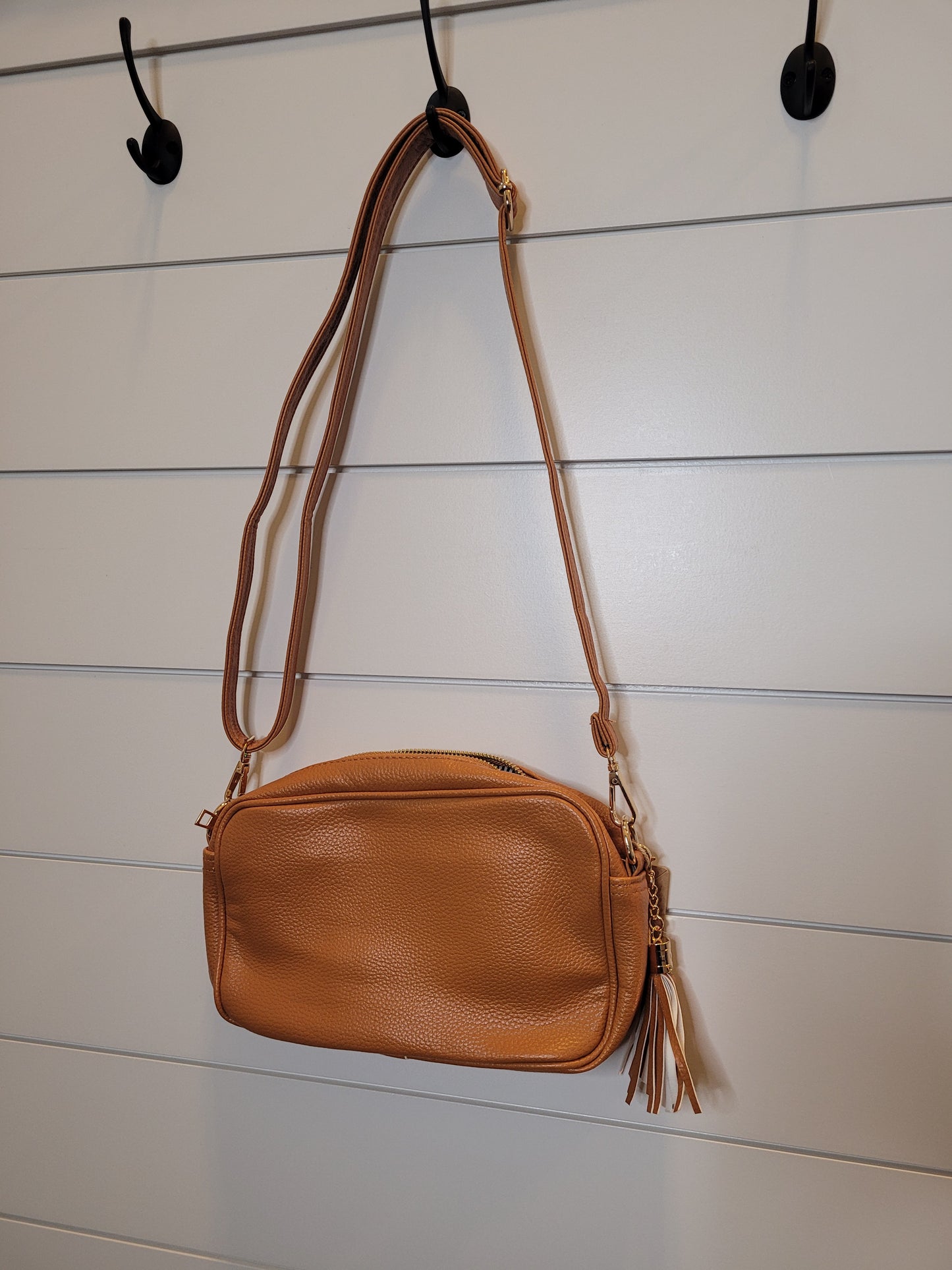 Crossbody purse- cognac