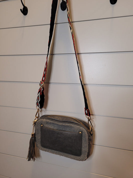 Sherpa small crossbody- grey